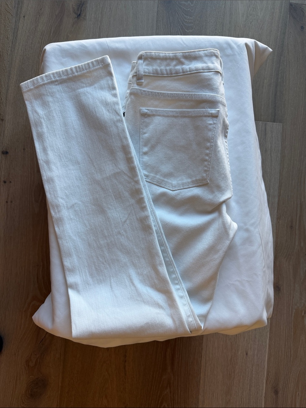 Ralph Lauren White Denim Jeans with Leather Logo Patch - Picture 2 of 4
